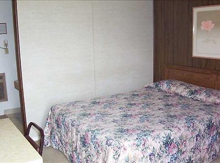 Redwood Motel Wasta Rum bild